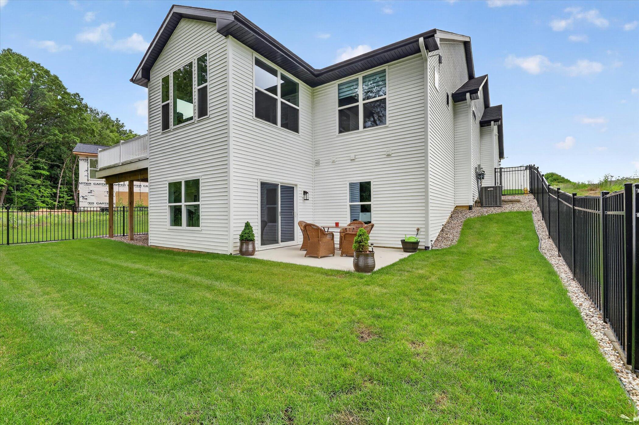 10597 Sharon Lee Lane 88