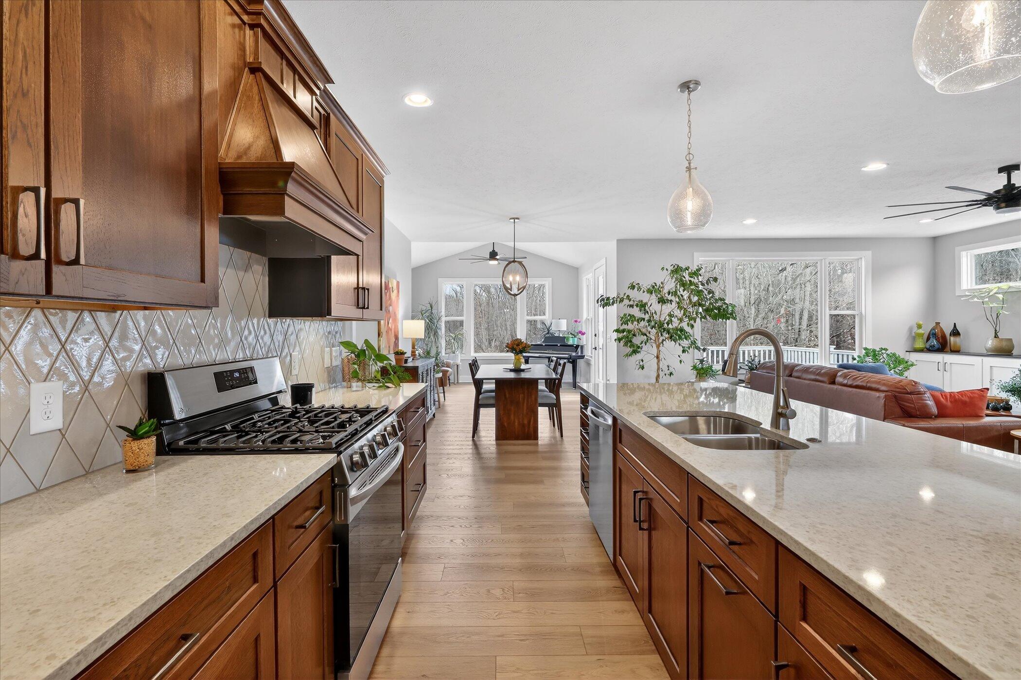 10597 Sharon Lee Lane 88