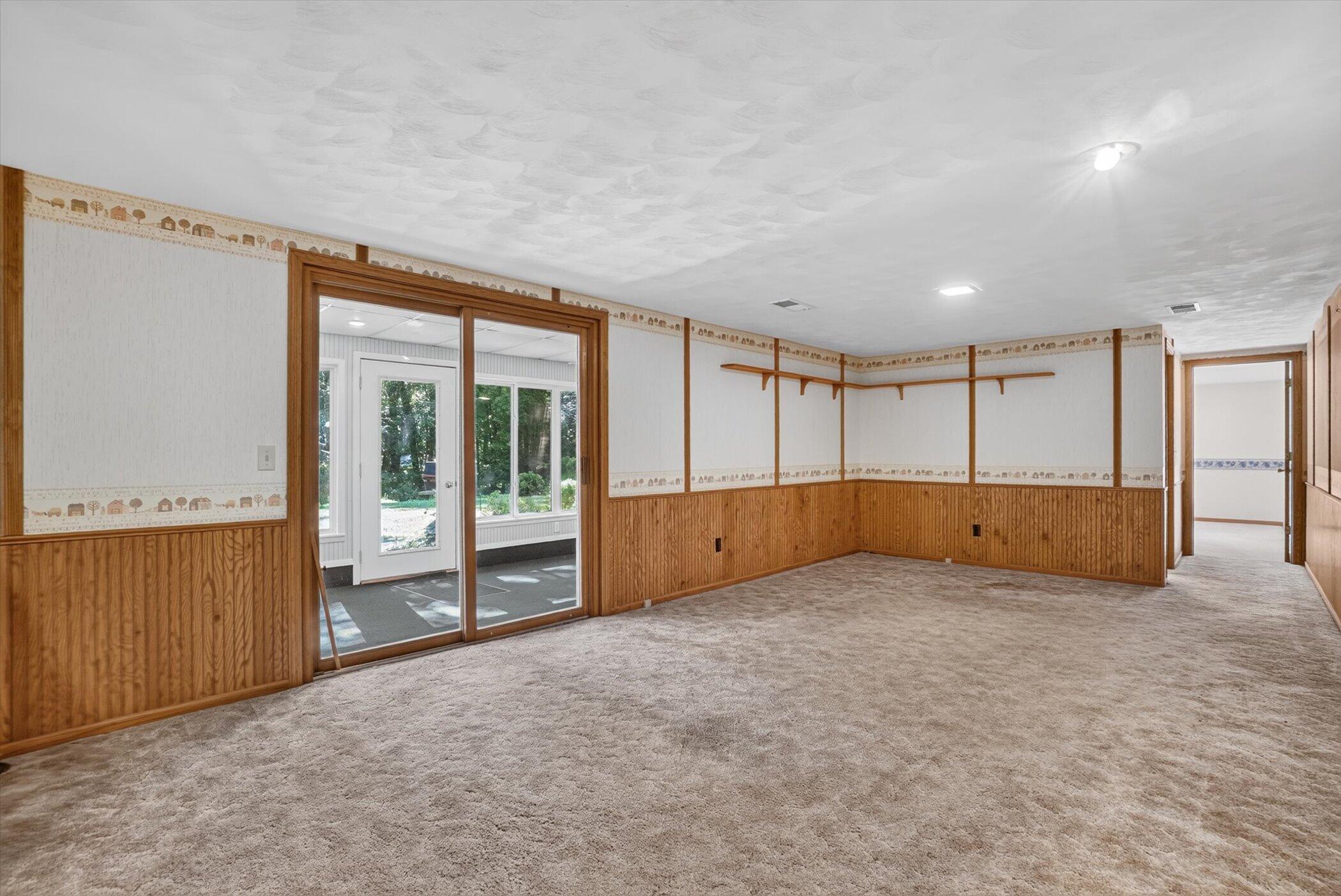 8047 Oak Hill Drive