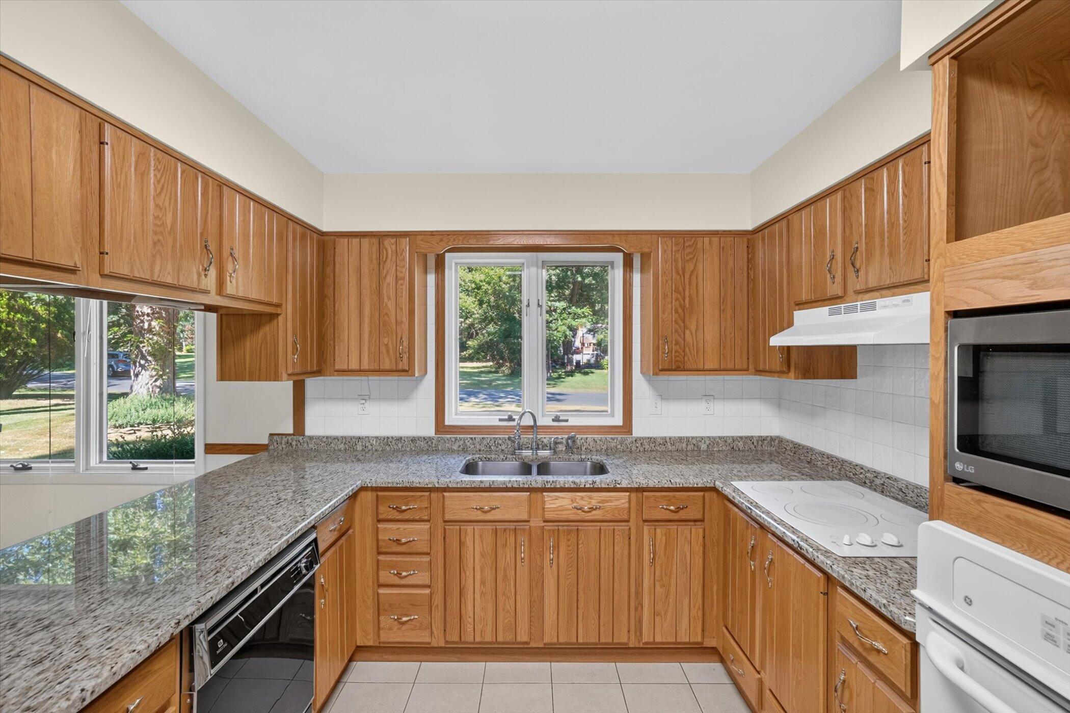 8047 Oak Hill Drive