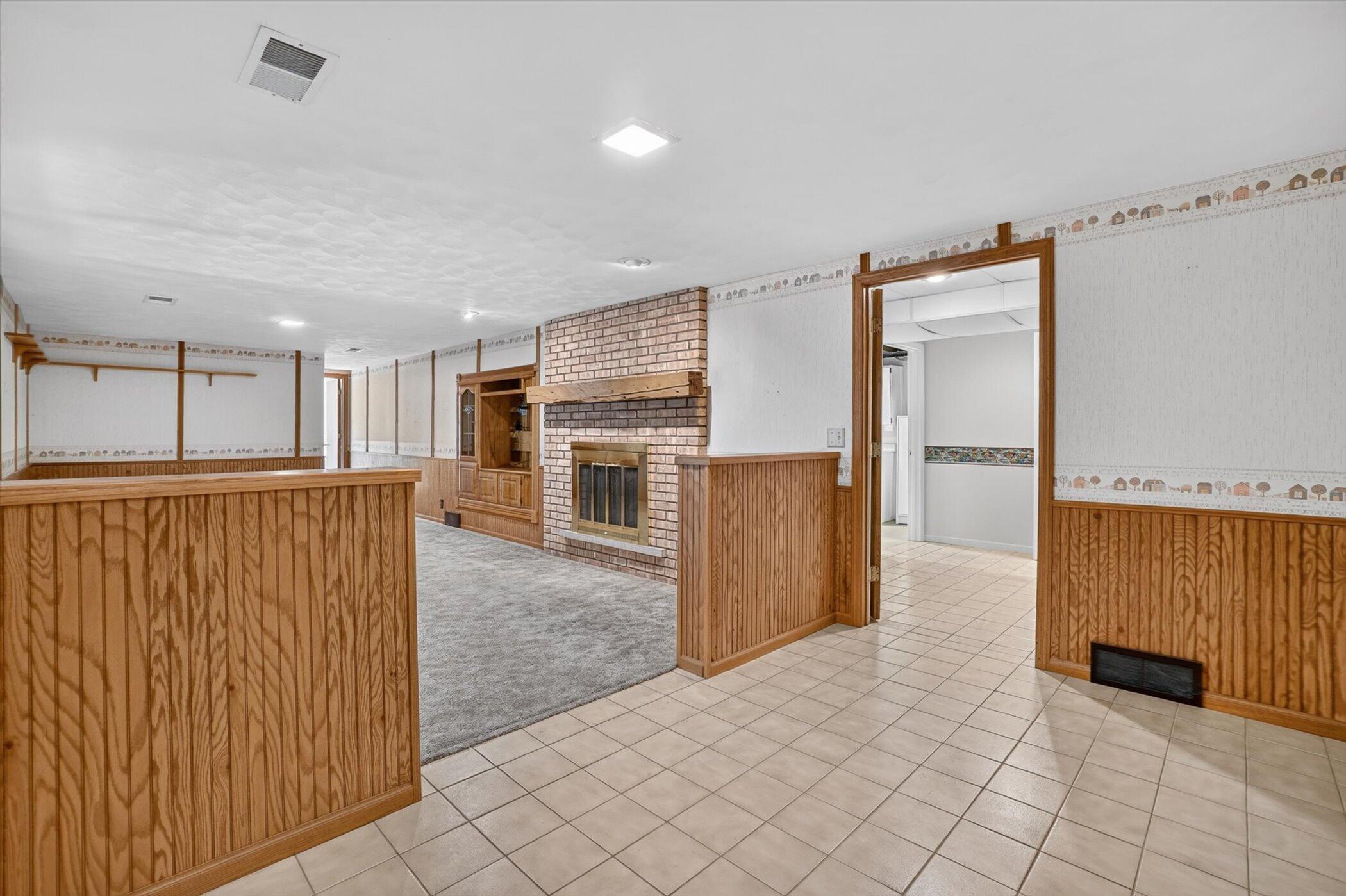 8047 Oak Hill Drive