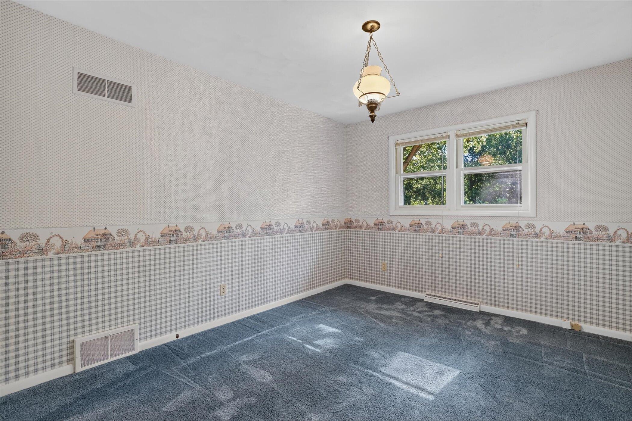 8047 Oak Hill Drive