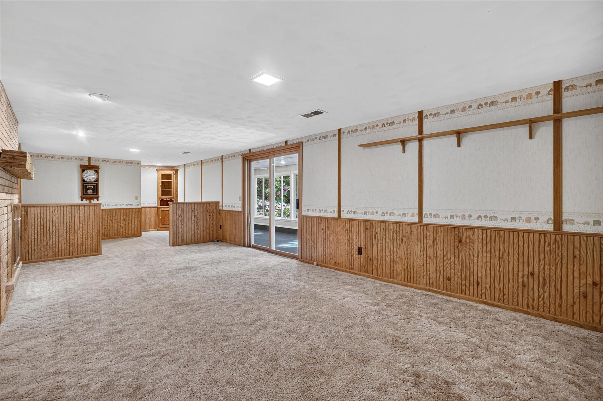 8047 Oak Hill Drive