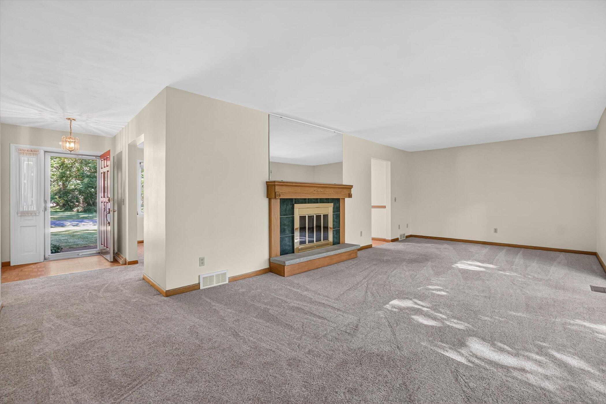 8047 Oak Hill Drive