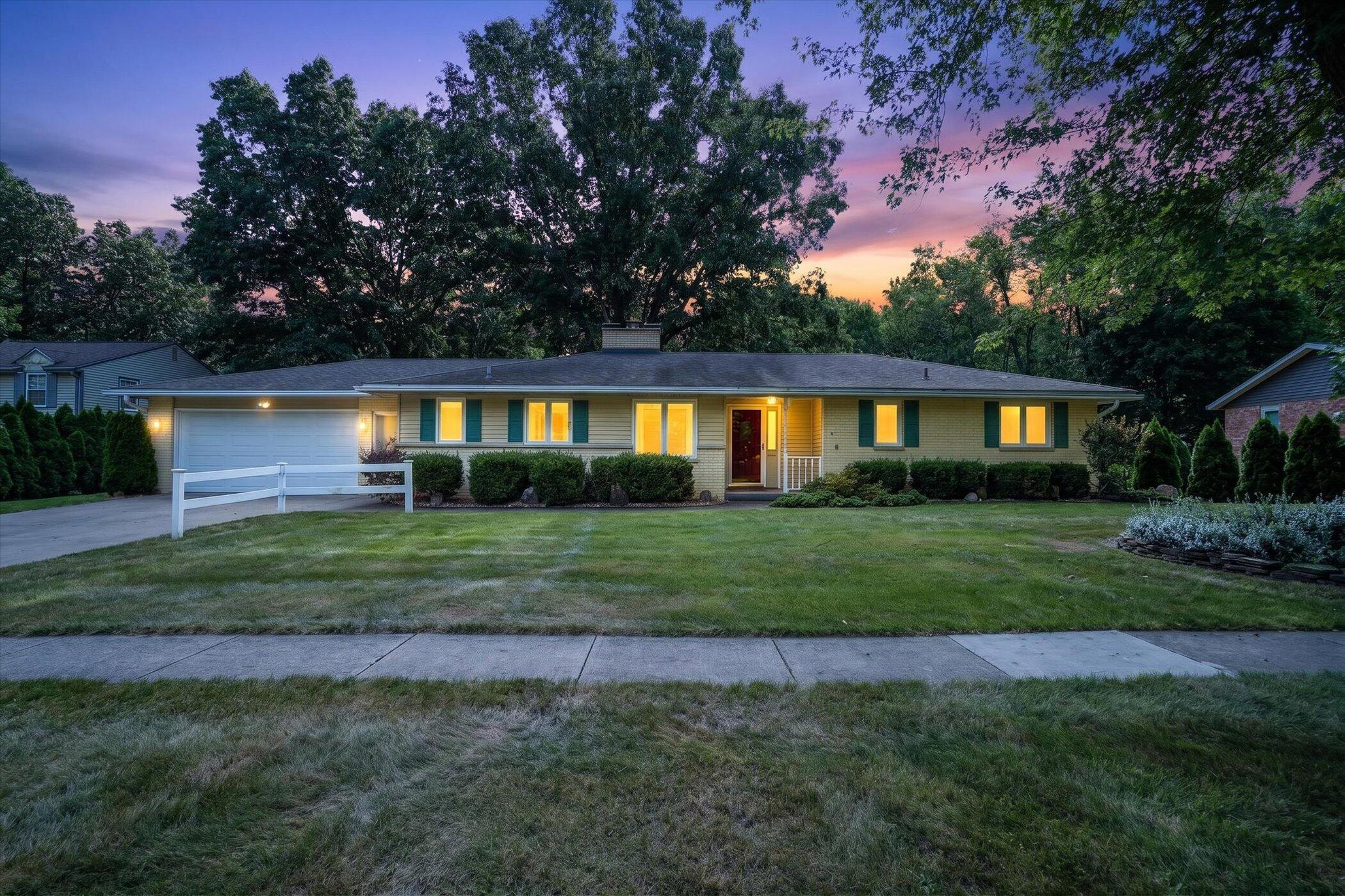 8047 Oak Hill Drive