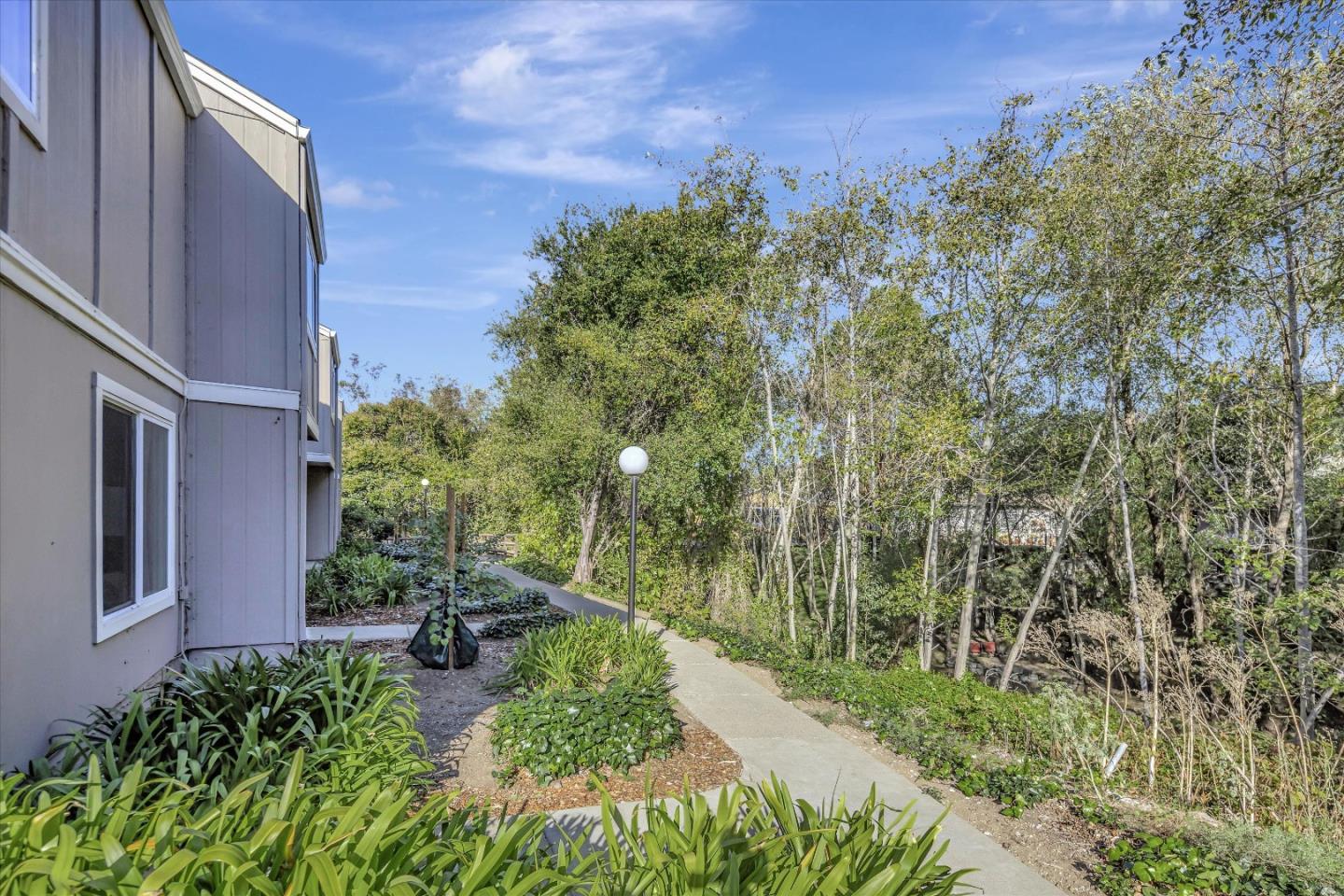 1302 Rosita RD