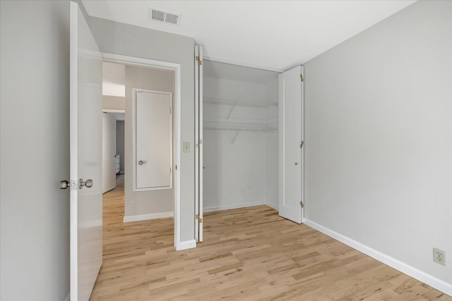 1302 Rosita RD