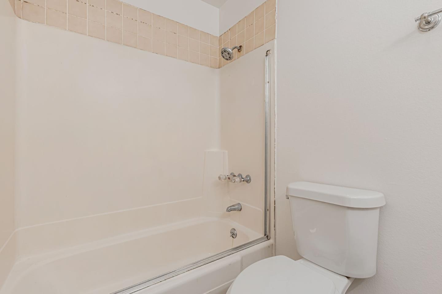 476 - 478 Oak Avenue