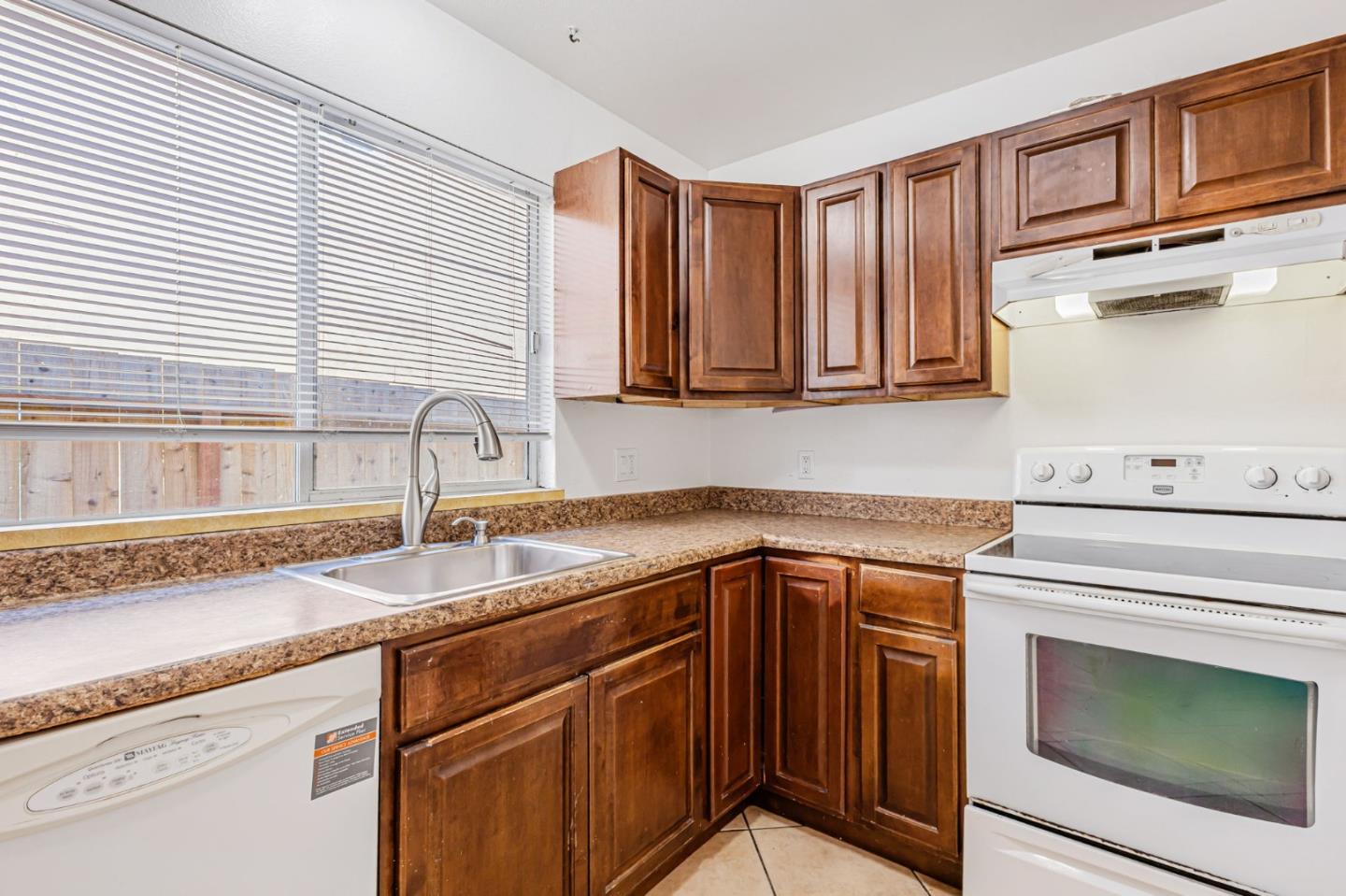 476 - 478 Oak Avenue