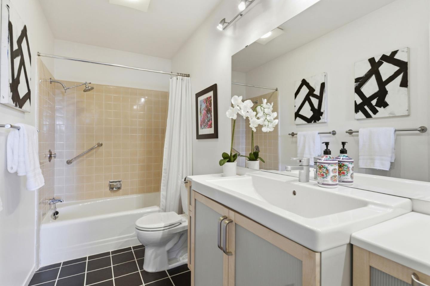 234 Elm Street 309