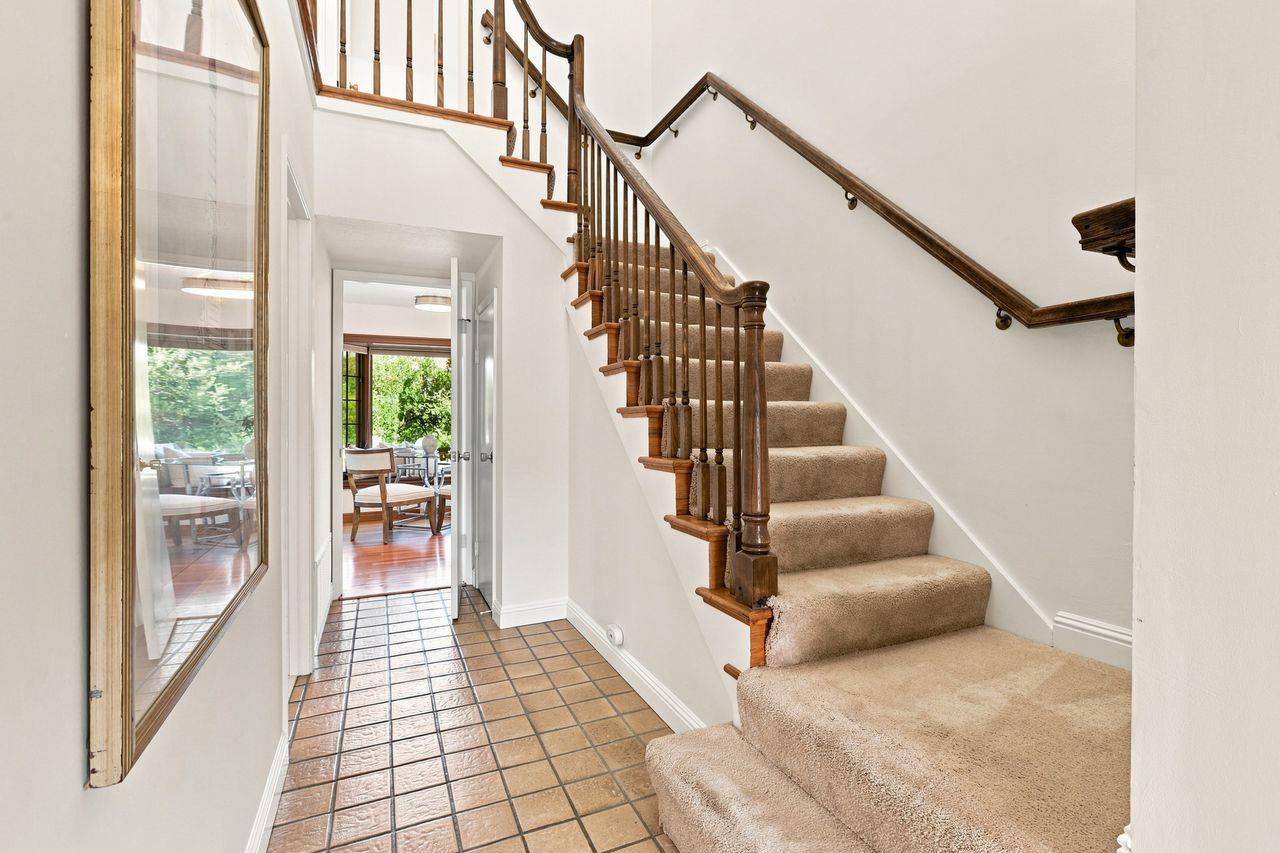 938 Springfield DR