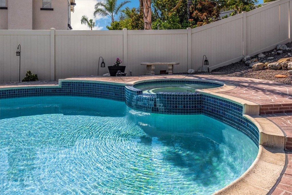 5548 Pacific Crest Place