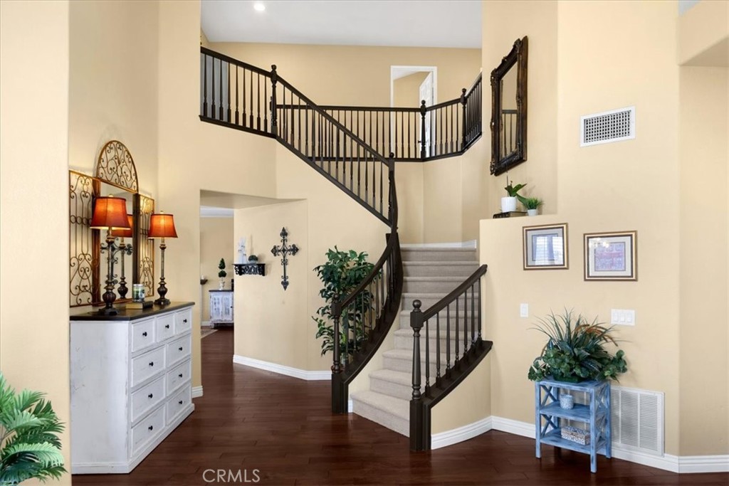 5548 Pacific Crest Place