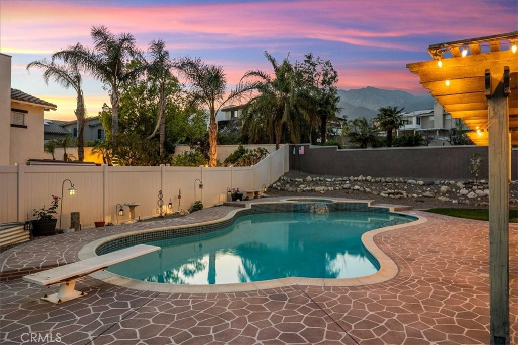 5548 Pacific Crest Place