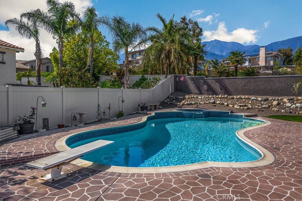 5548 Pacific Crest Place