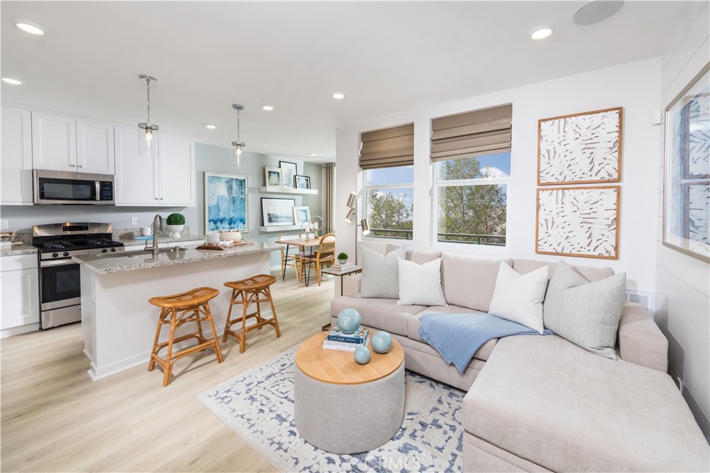 4127 E Circle Paseo 203