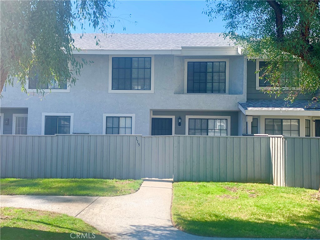 1380 W 48th Street 115