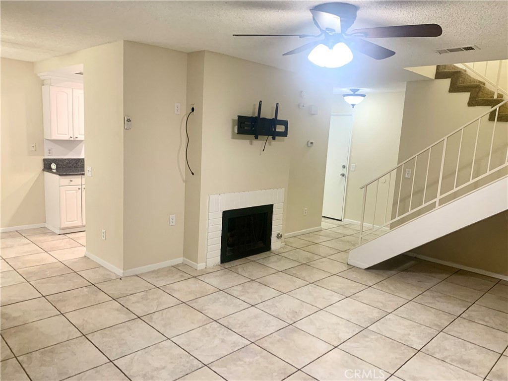 1380 W 48th Street 115