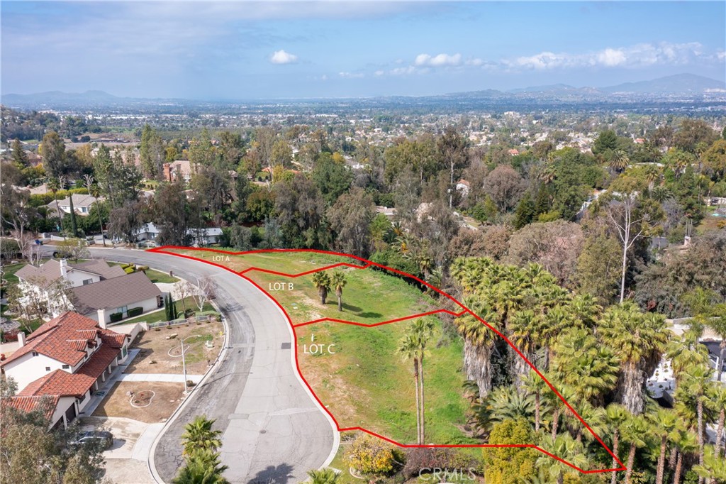 1389 Ocotillo Drive