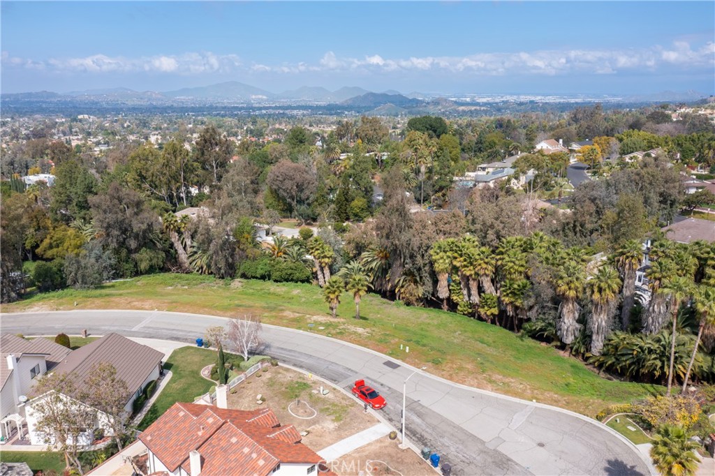 1389 Ocotillo Drive