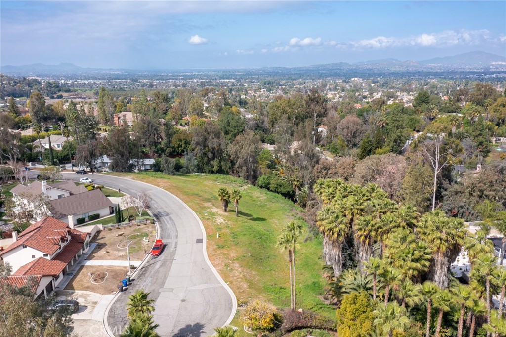 1389 Ocotillo Drive