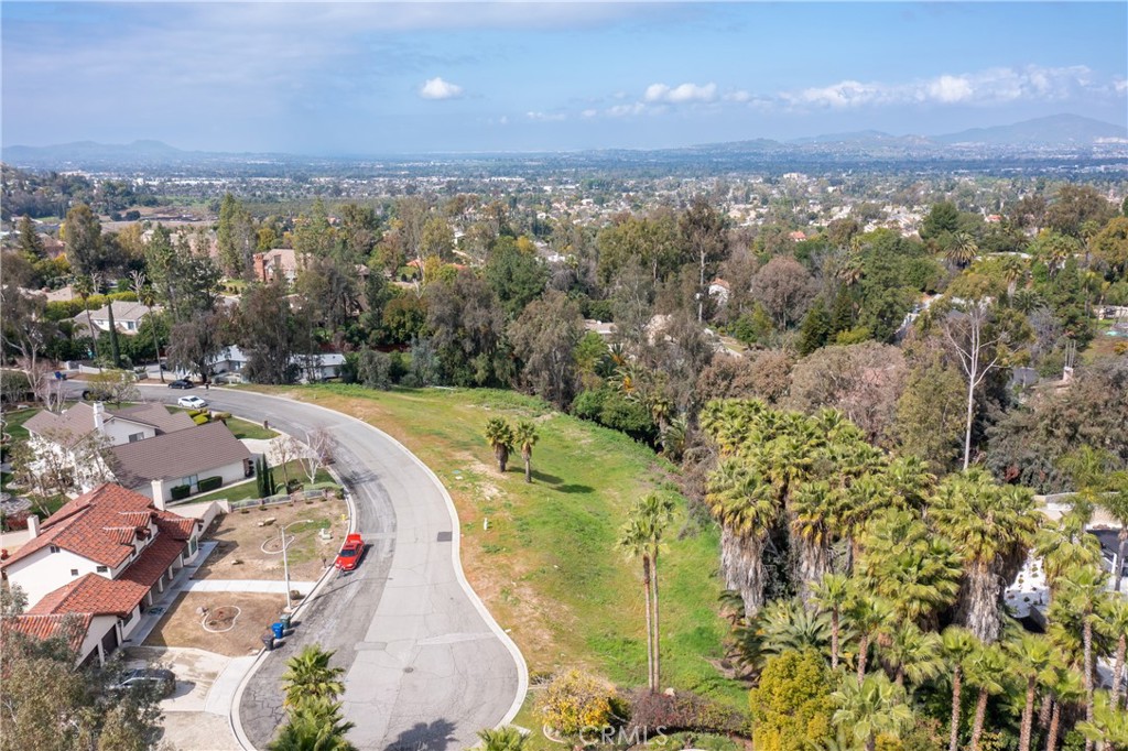 1389 Ocotillo Drive