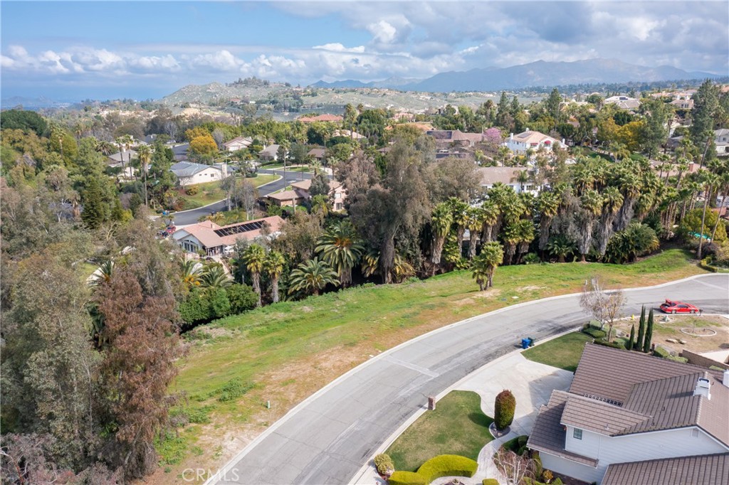 1389 Ocotillo Drive