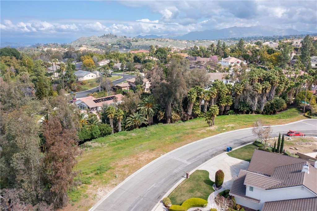 1389 Ocotillo Drive