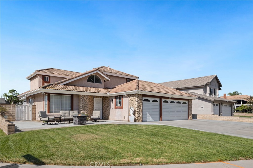 4203 Torrey Pines Drive