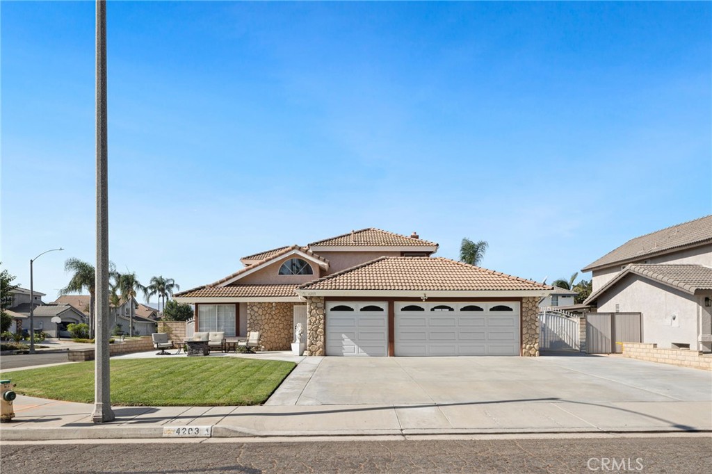 4203 Torrey Pines Drive