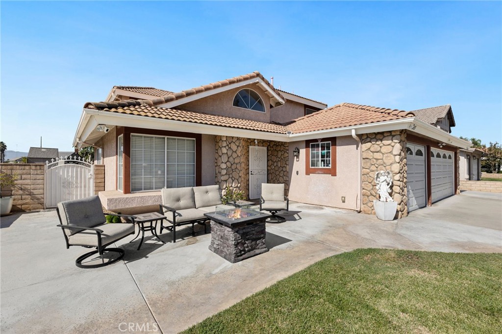 4203 Torrey Pines Drive