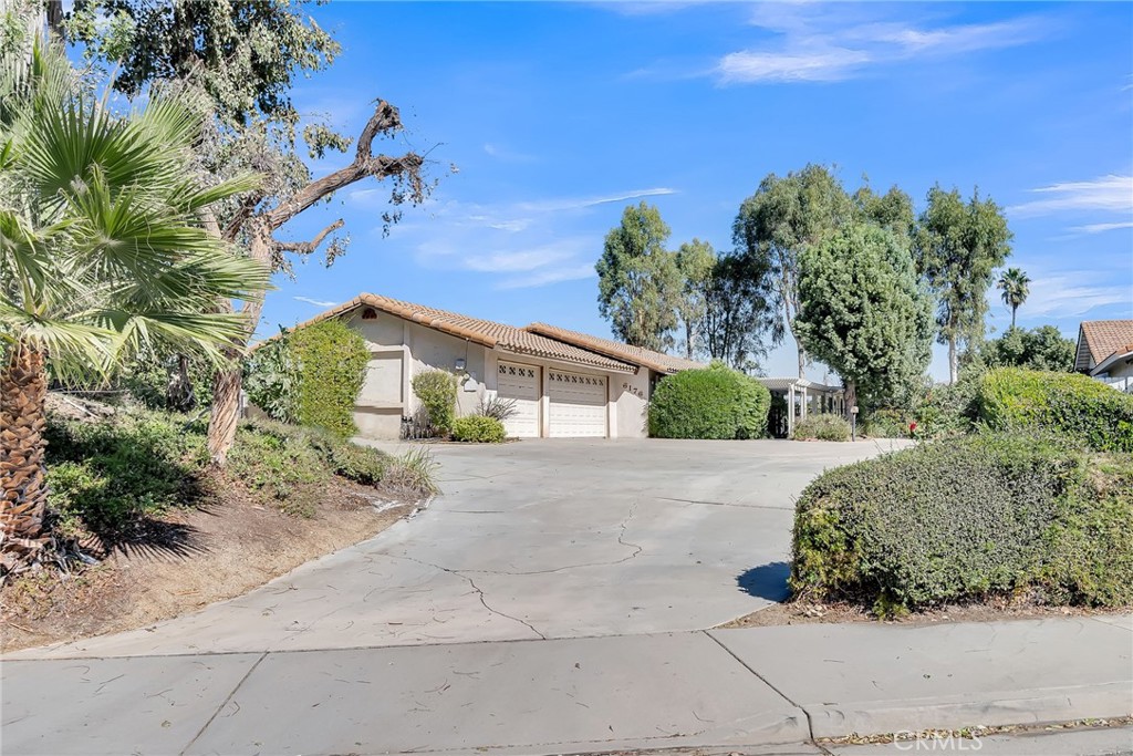 6176 Oswego Drive