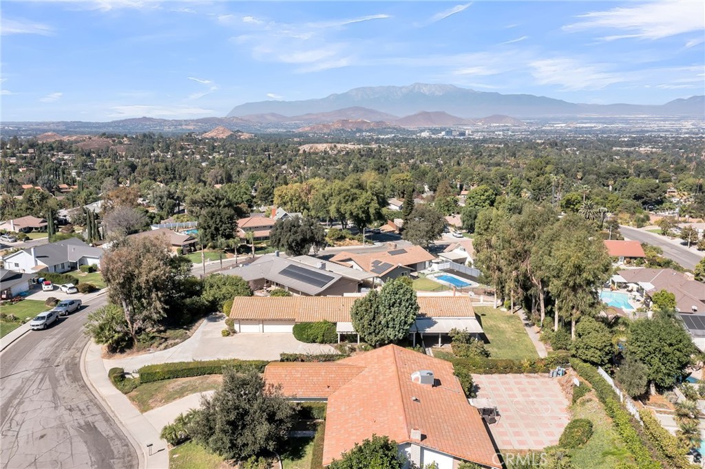 6176 Oswego Drive