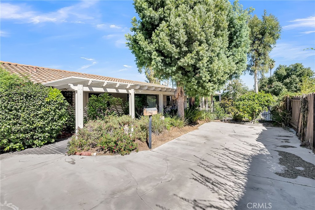 6176 Oswego Drive