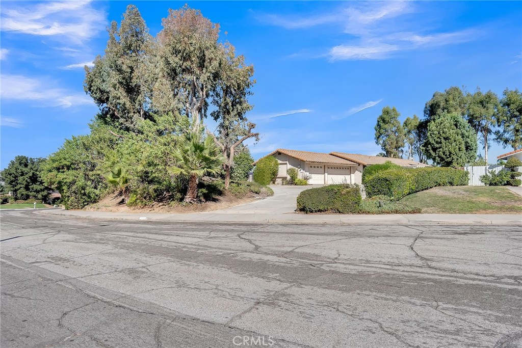 6176 Oswego Drive