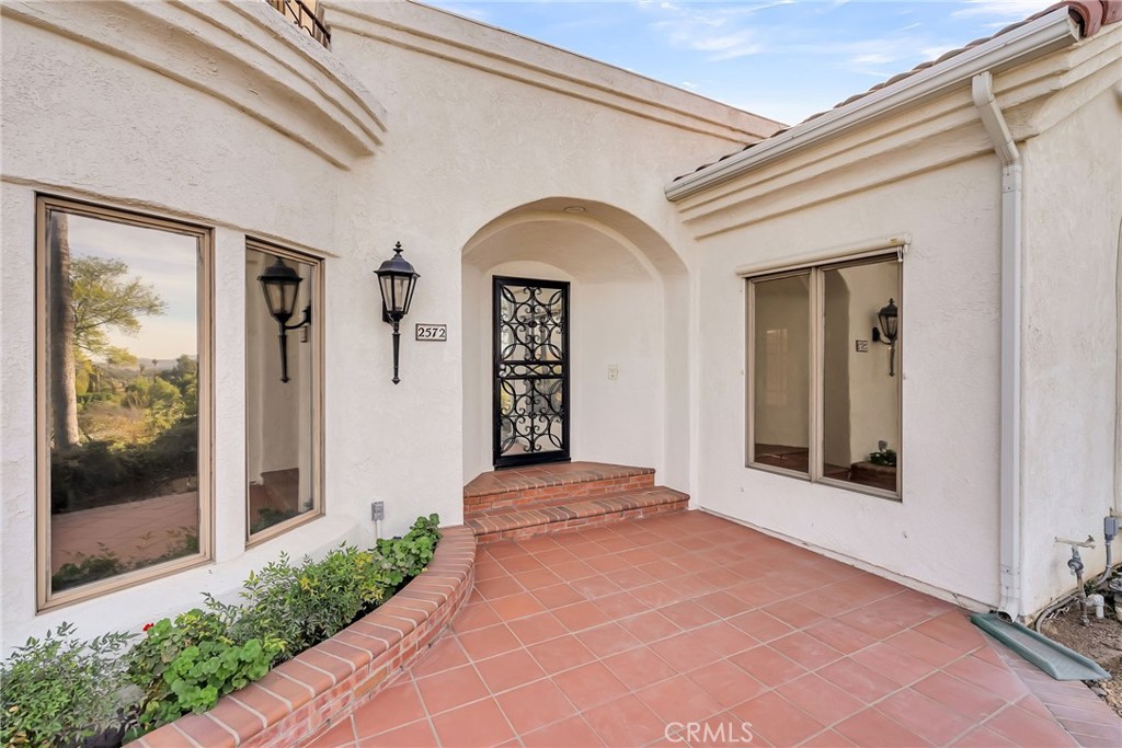 2572 Sunset Drive