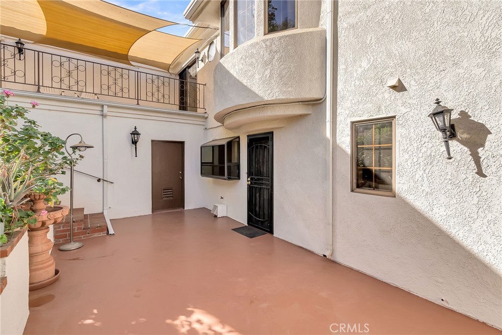 2572 Sunset Drive