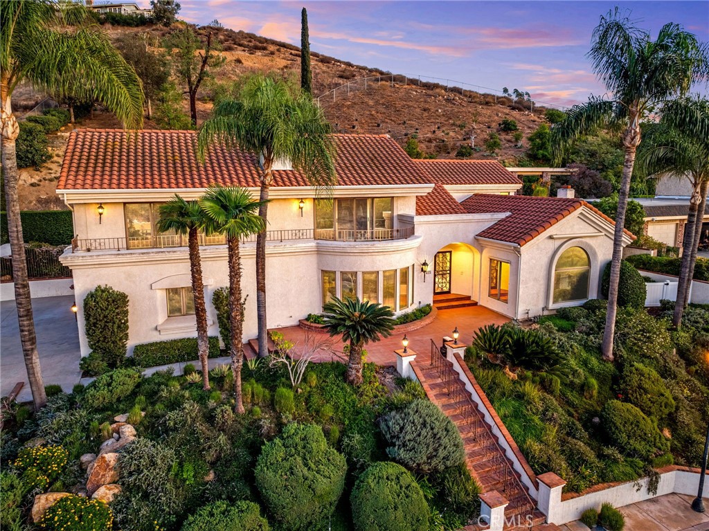 2572 Sunset Drive