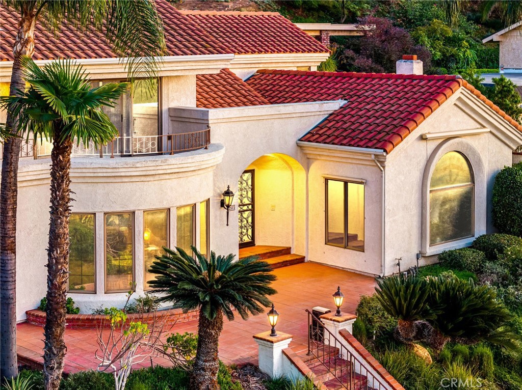 2572 Sunset Drive