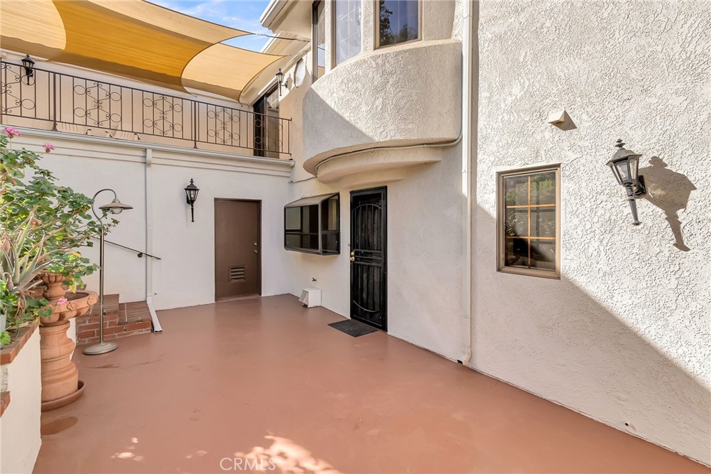 2572 Sunset Drive