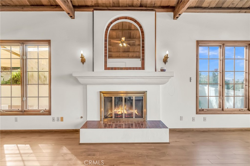 2572 Sunset Drive