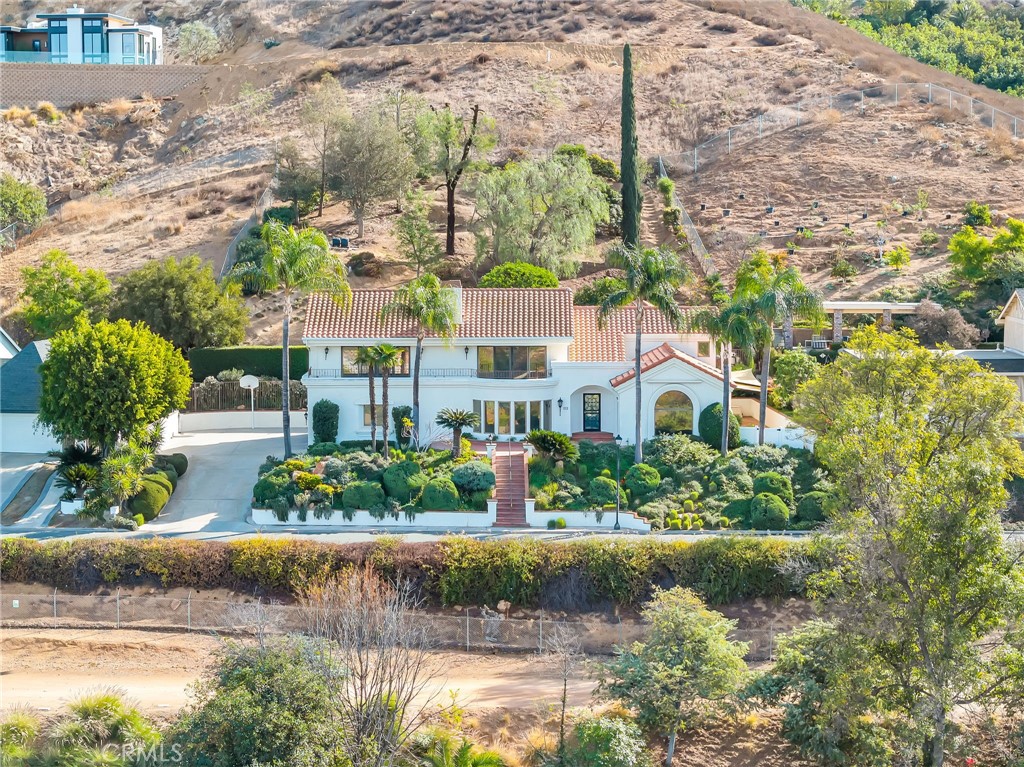 2572 Sunset Drive