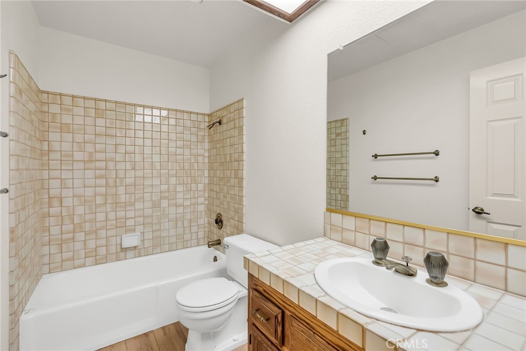 2572 Sunset Drive