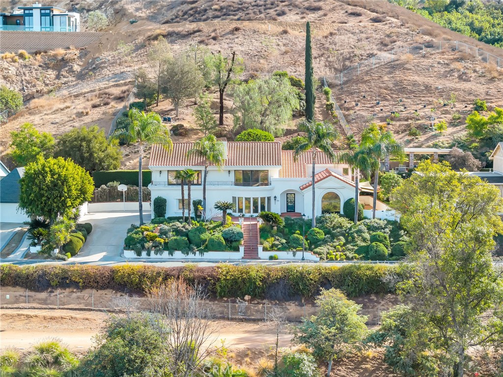 2572 Sunset Drive