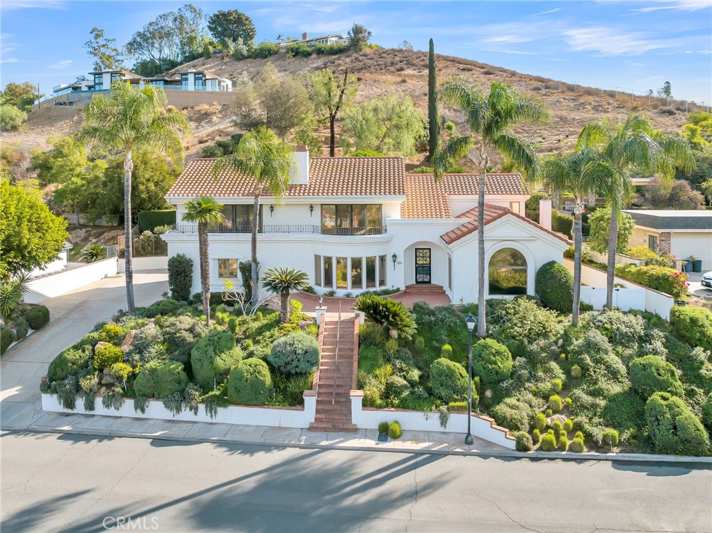 2572 Sunset Drive
