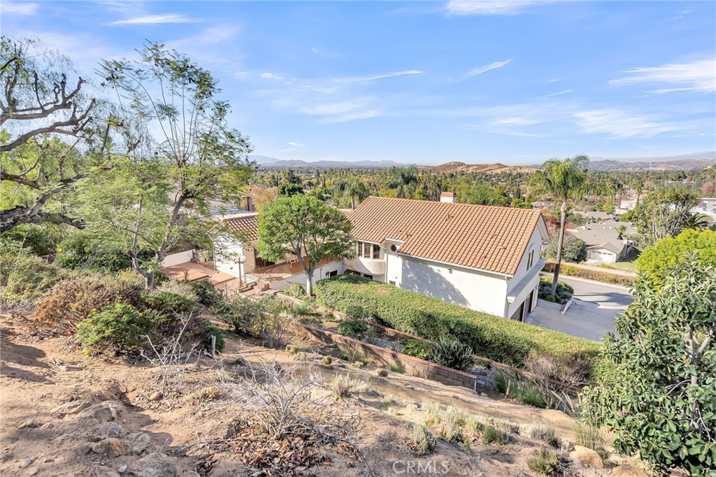 2572 Sunset Drive