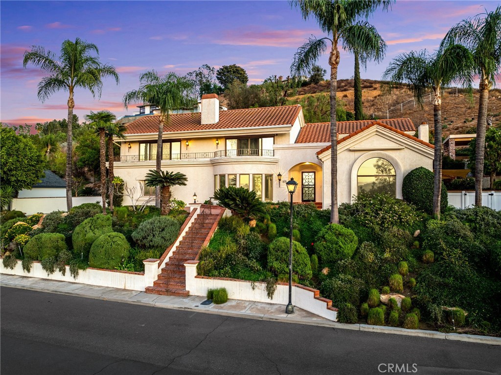 2572 Sunset Drive