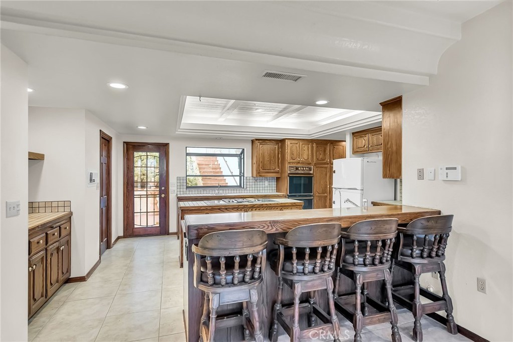 2572 Sunset Drive