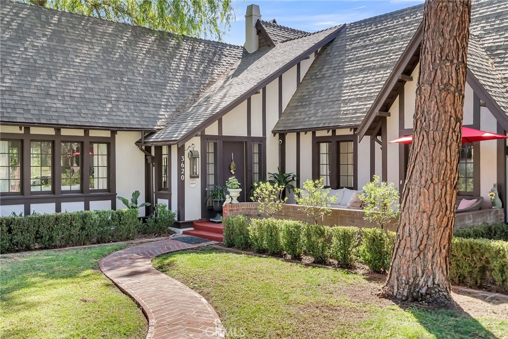 3620 Mount Rubidoux Drive