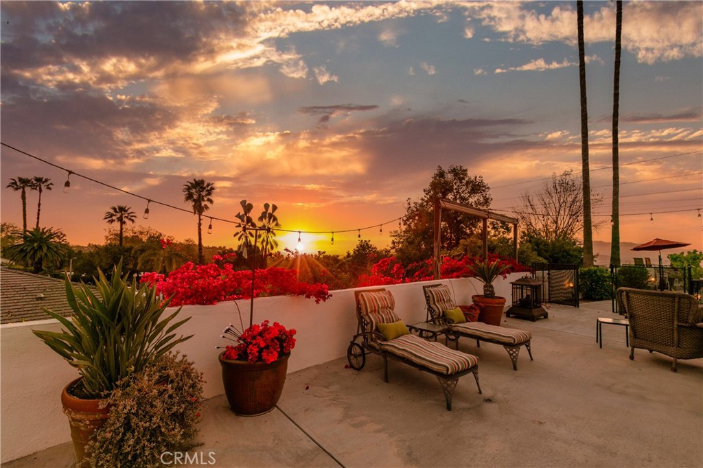 6105 Enfield Place
